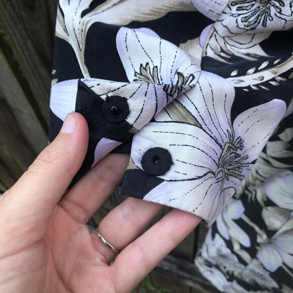 Dana Buchman 100% Silk Floral Jacket Size 8 Black White Snap Closure - Picture 13 of 16